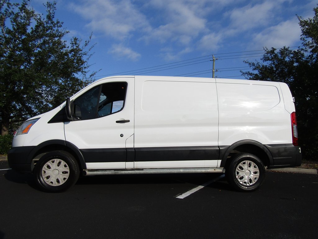2017 Ford Transit Van Base's photo